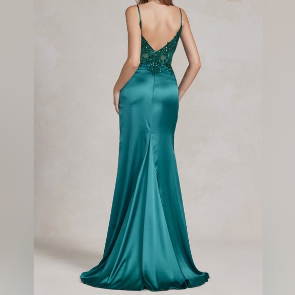 Purple plum,emerald, blue lace applique beaded fitted long semi open back dress - Picture 3 of 7